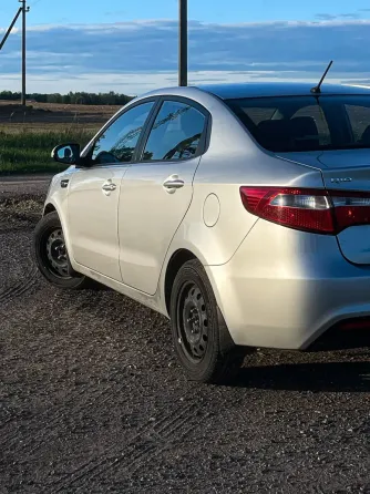 Продажа Kia Rio III Рестайлинг, 2015г., Смолевичи Смолевичи