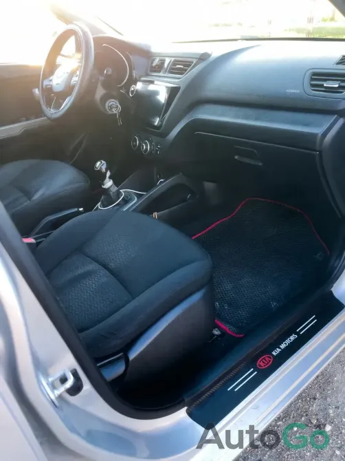 Продажа Kia Rio III Рестайлинг, 2015г., Смолевичи Смолевичи - изображение 9