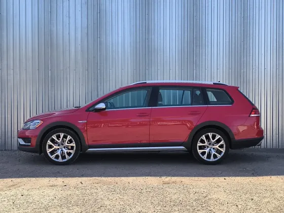 Продажа Volkswagen Golf VII (Mk7) Рестайлинг, 2019 г., Минск Минск