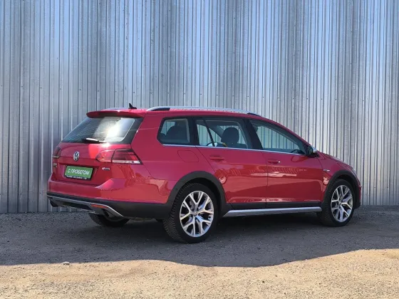 Продажа Volkswagen Golf VII (Mk7) Рестайлинг, 2019 г., Минск Минск