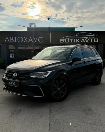 Продажа Volkswagen Tiguan (II) Рестайлинг, 2022 г., Минск Минск