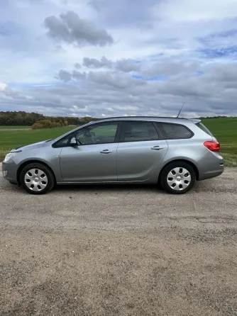 Продажа Opel Astra J, 2011 г., Минск Минск