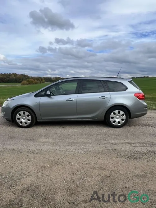 Продажа Opel Astra J, 2011 г., Минск Минск - изображение 4