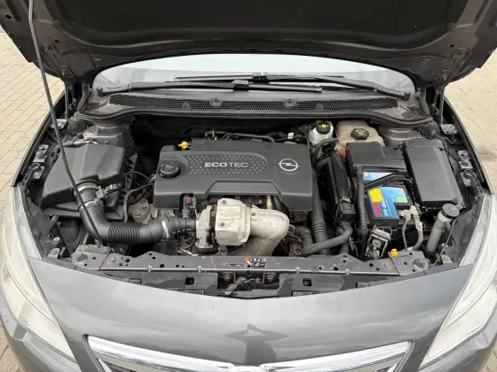 Продажа Opel Astra J, 2011 г., Минск Минск