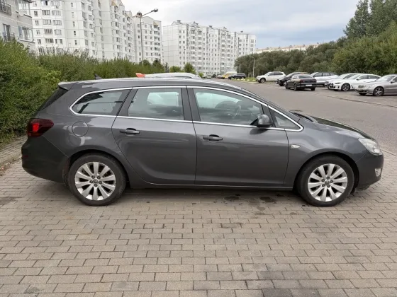 Продажа Opel Astra J, 2011 г., Минск Минск