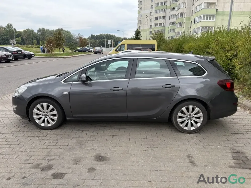 Продажа Opel Astra J, 2011 г., Минск Минск - изображение 3
