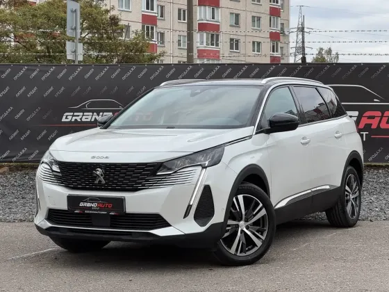 Продажа Peugeot 5008 II Рестайлинг, 2021г., Брест Брест