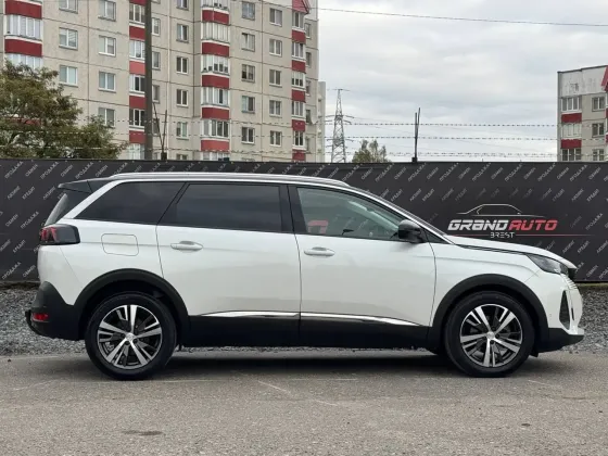 Продажа Peugeot 5008 II Рестайлинг, 2021г., Брест Брест