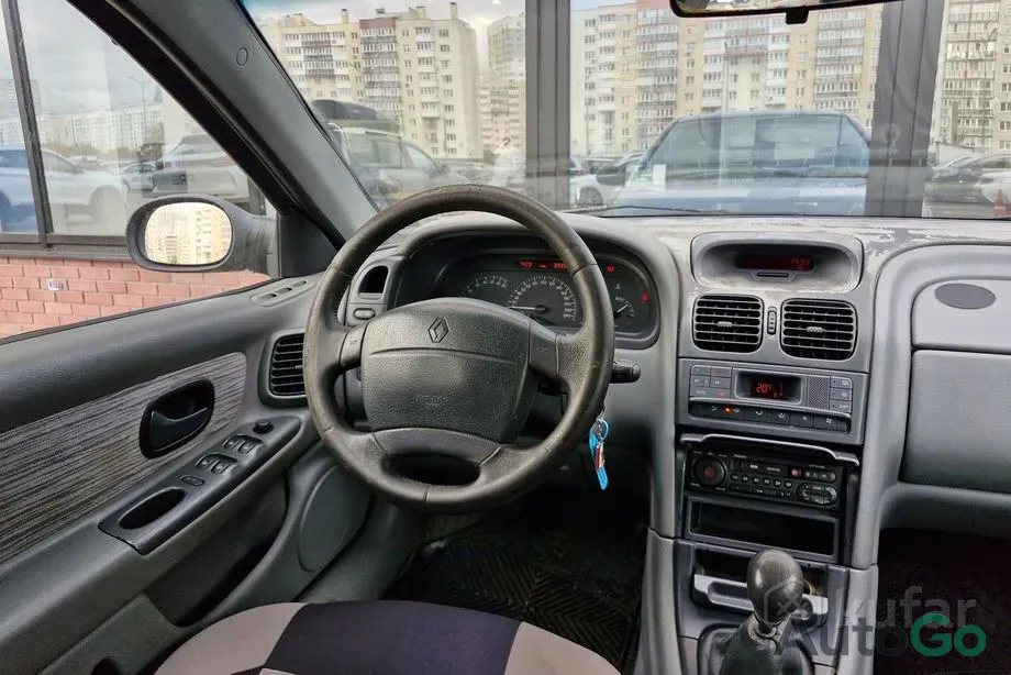 Продажа Renault Laguna I, 2000 г., Минск Минск - изображение 10