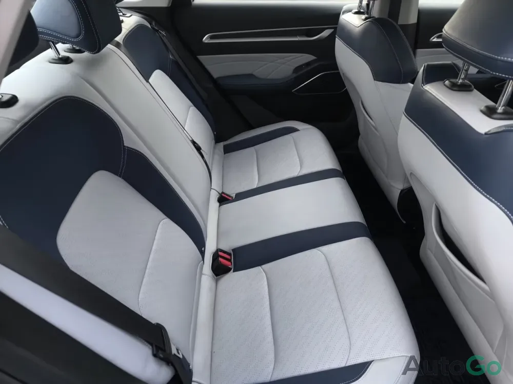 Продажа Geely Emgrand 7 II, 2023г., Минск Минск - изображение 12