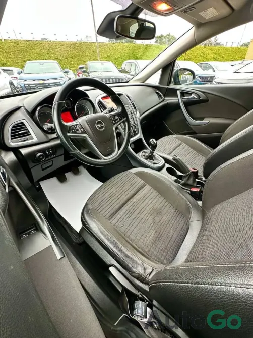 Продажа Opel Astra J Рестайлинг, 2015 г., Полоцк Полоцк - изображение 11