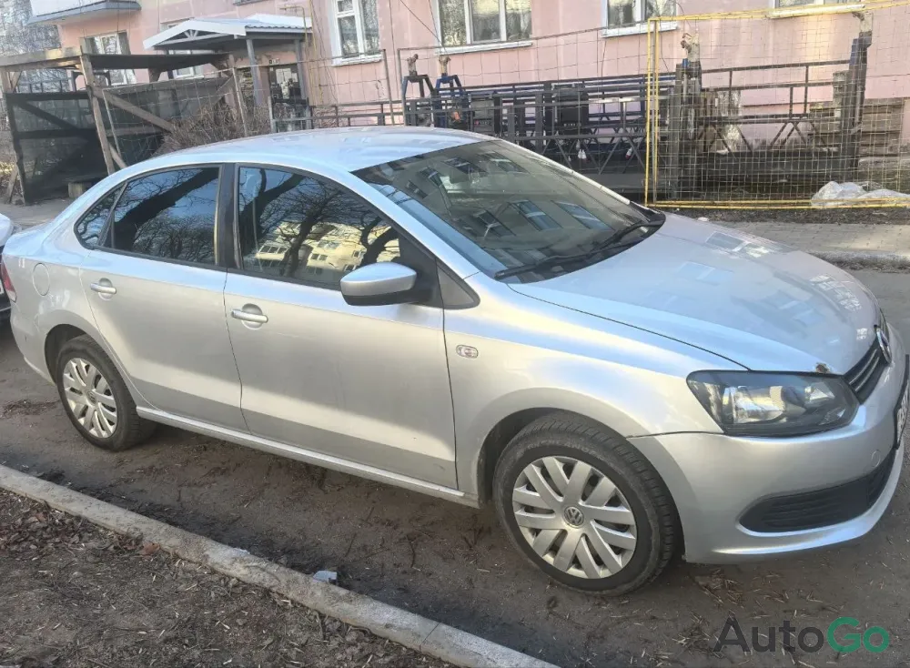  Polo (V)