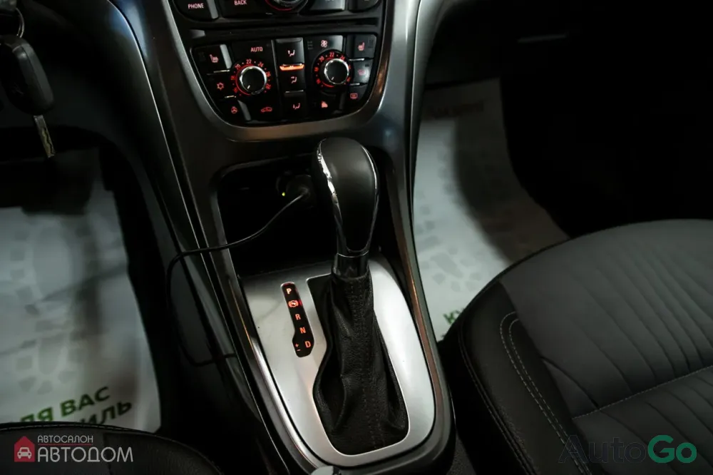 Продажа Opel Astra J Рестайлинг, 2013 г., Минск Минск - изображение 11