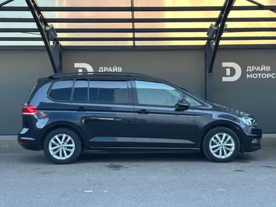 Продажа Volkswagen Touran (III), 2016 г., Минск Минск