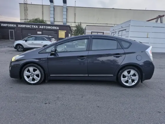 Продажа Toyota Prius III (XW30), 2010 г., Минск Минск