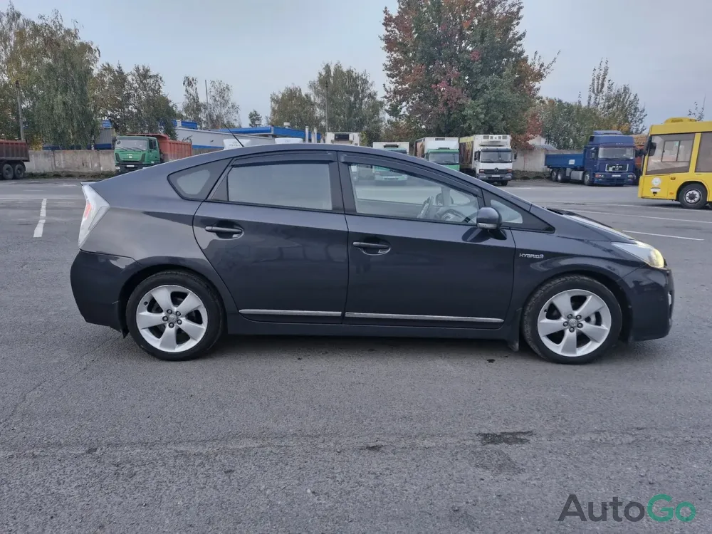 Продажа Toyota Prius III (XW30), 2010 г., Минск Минск - изображение 3