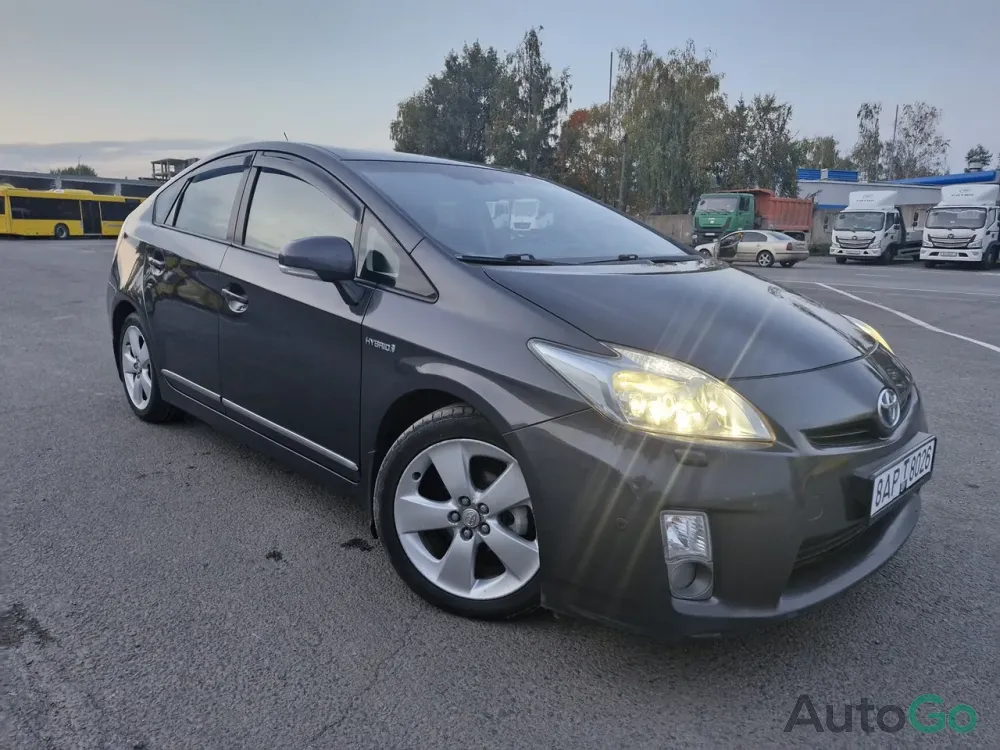 Продажа Toyota Prius III (XW30), 2010 г., Минск Минск - изображение 9
