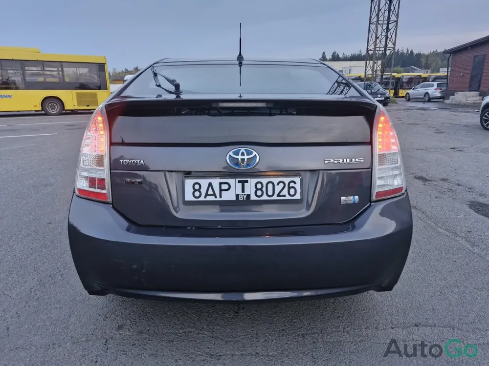 Продажа Toyota Prius III (XW30), 2010 г., Минск Минск - изображение 7