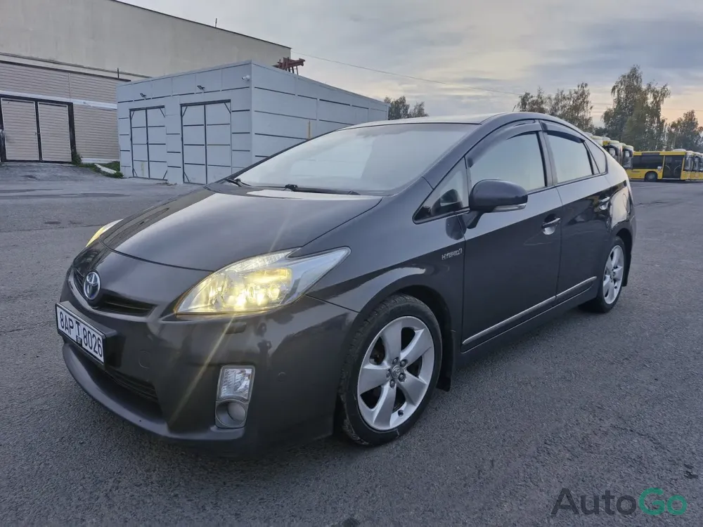 Продажа Toyota Prius III (XW30), 2010 г., Минск Минск - изображение 1