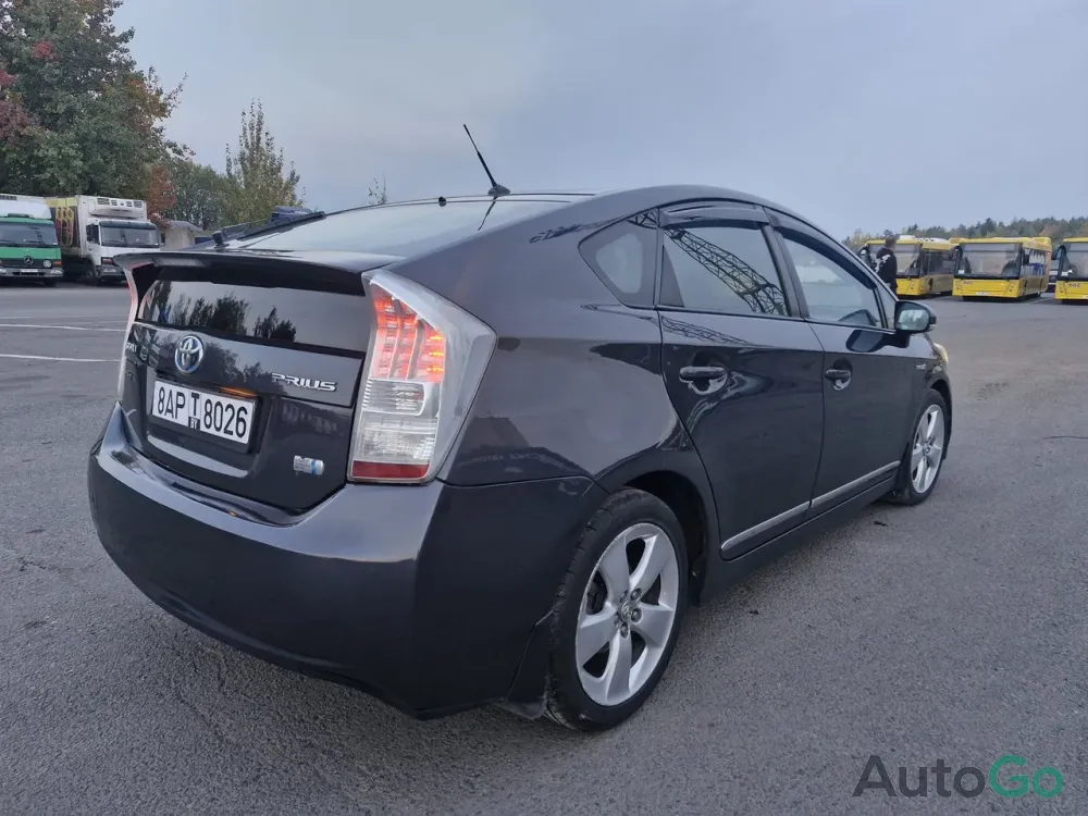 Продажа Toyota Prius III (XW30), 2010 г., Минск Минск - изображение 6