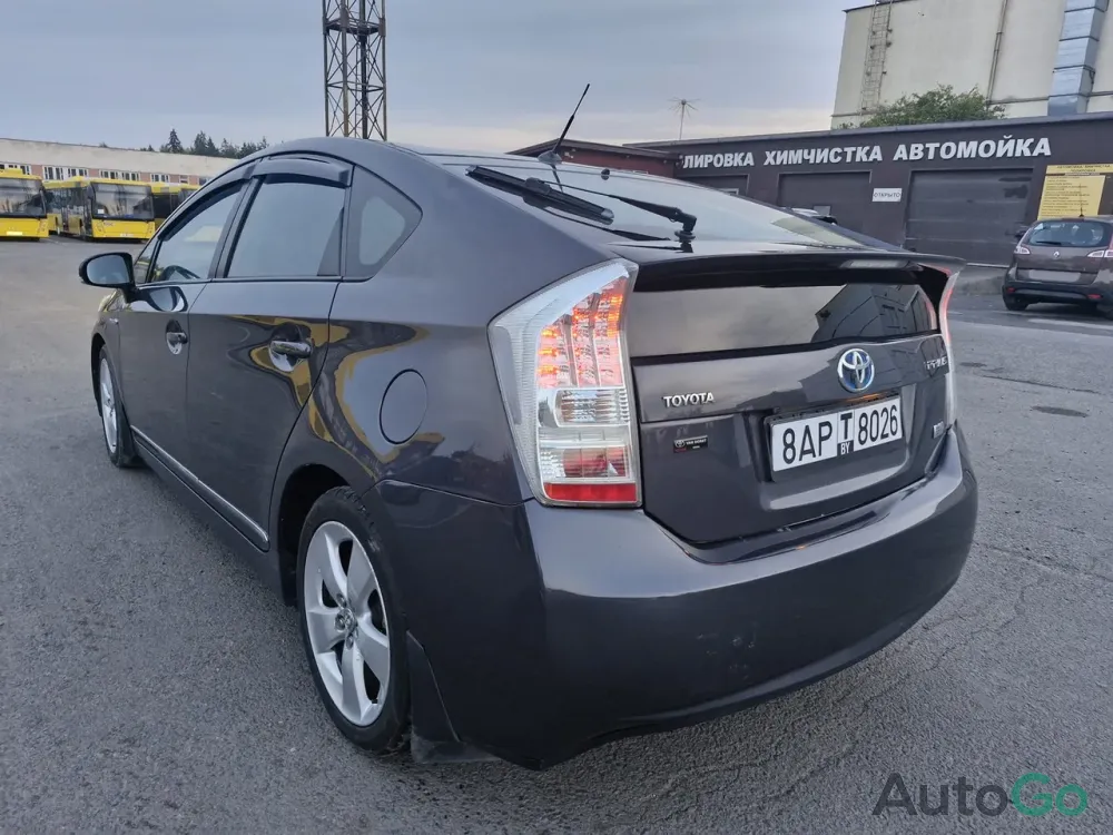 Продажа Toyota Prius III (XW30), 2010 г., Минск Минск - изображение 5