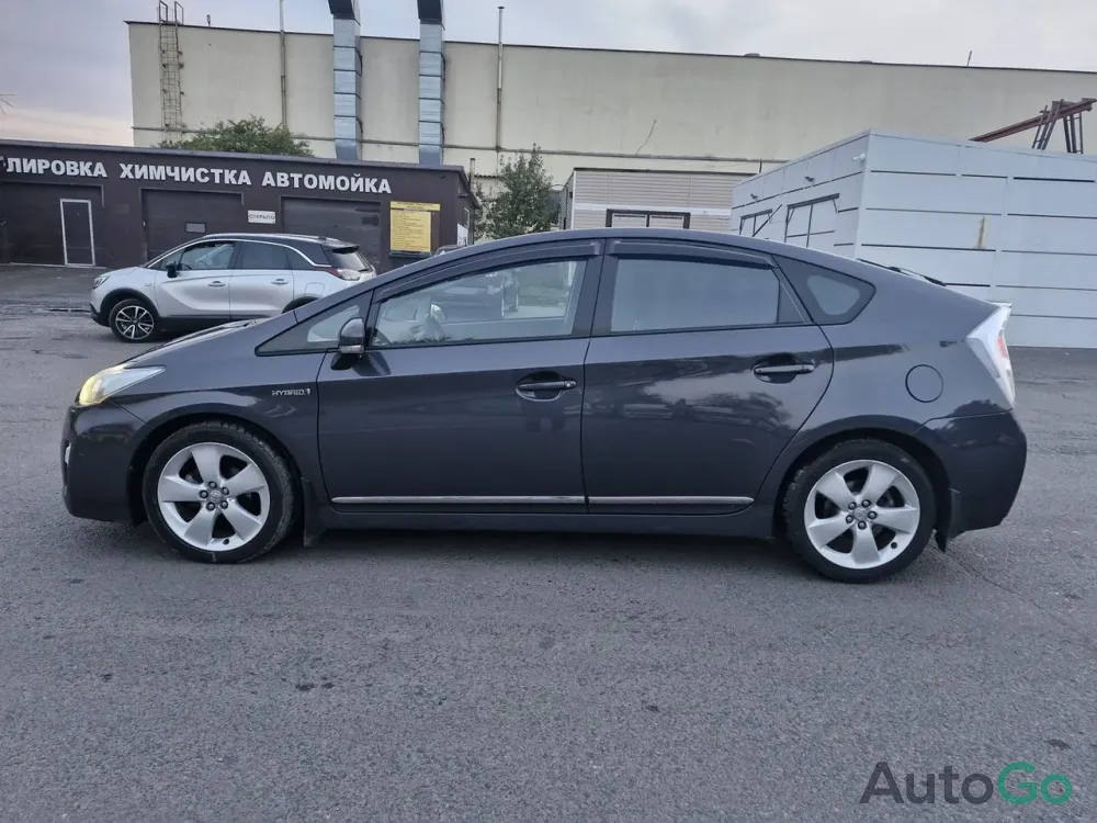 Продажа Toyota Prius III (XW30), 2010 г., Минск Минск - изображение 2