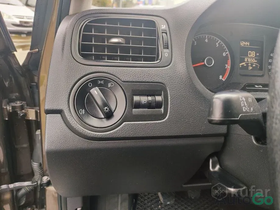 Продажа Volkswagen Polo Sedan I Рестайлинг, 2016 г., Солигорск Солигорск - изображение 9