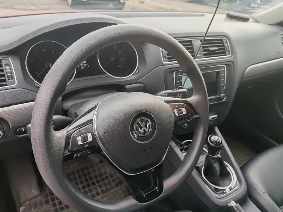 Продажа Volkswagen Jetta (VI) Рестайлинг, 2017 г., Минск Минск