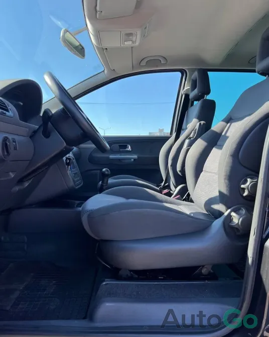 Продажа Volkswagen Sharan (I) Рестайлинг 2, 2005 г., Солигорск Солигорск - изображение 10