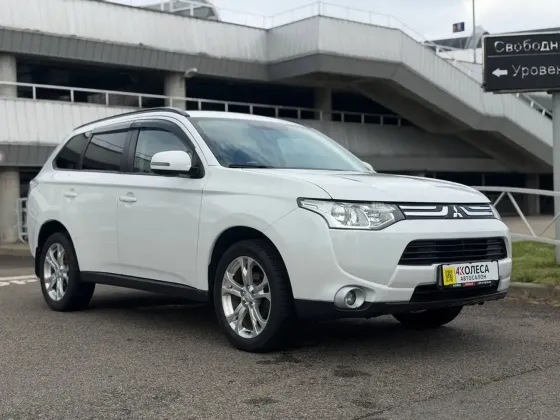 Продажа Mitsubishi Outlander III, 2013г., Минск Минск