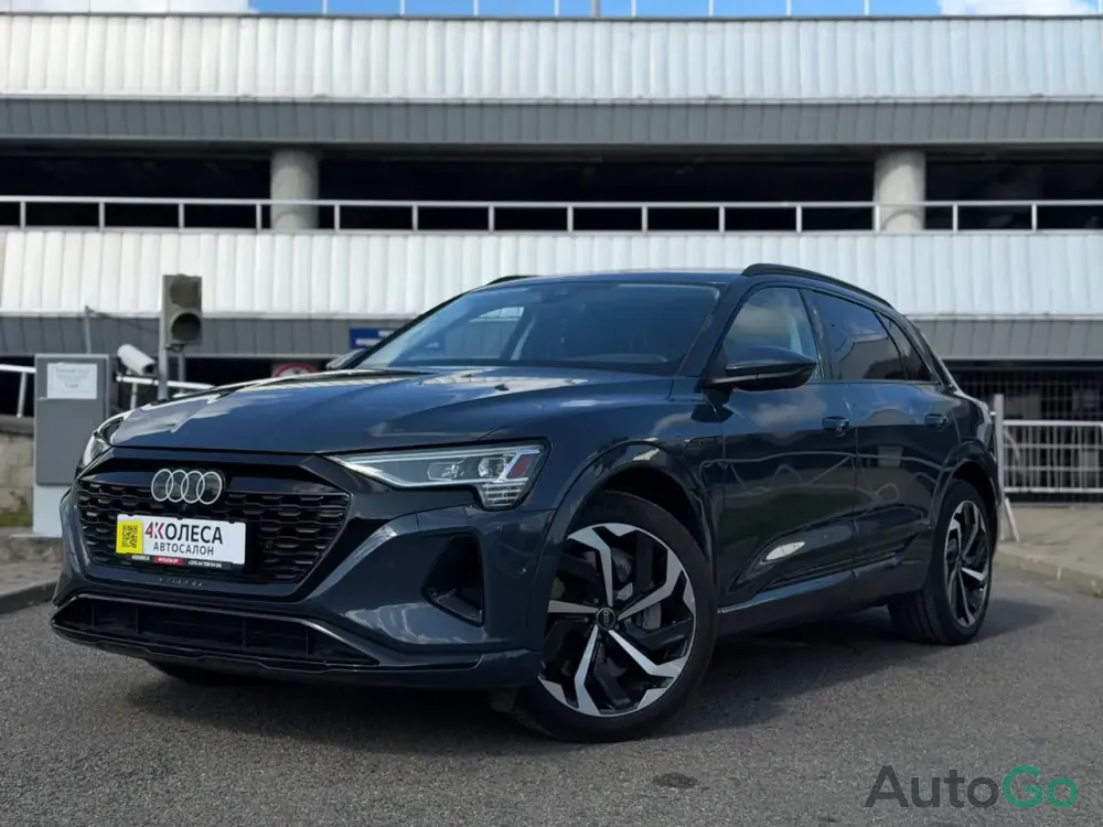  Q8 e-tron I