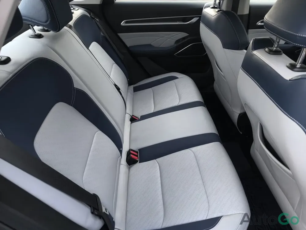 Продажа Geely Emgrand (II), 2023 г., Минск Минск - изображение 12