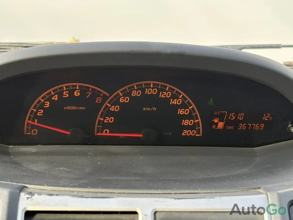  Yaris III (XP130)