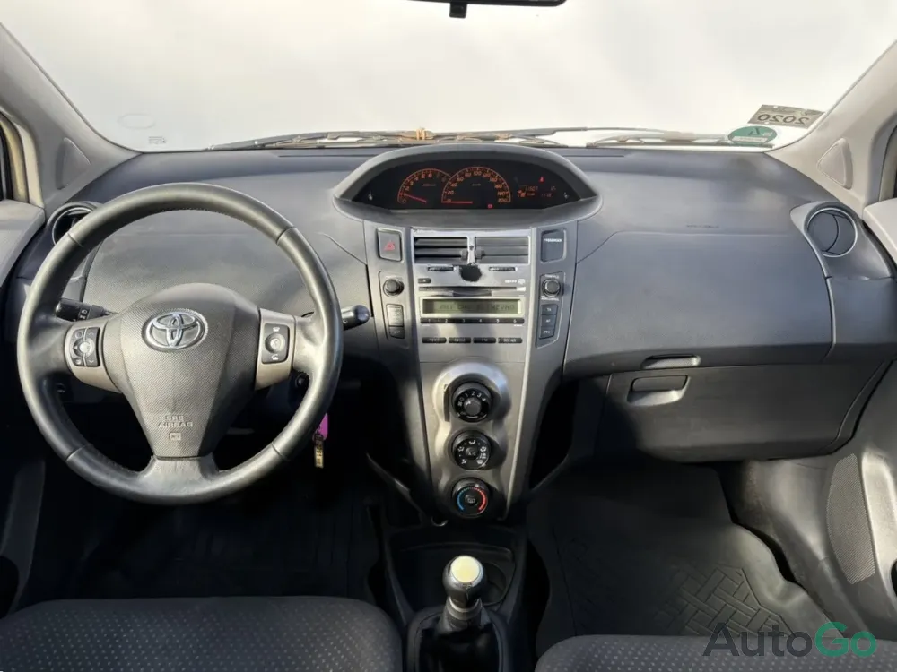  Yaris III (XP130)