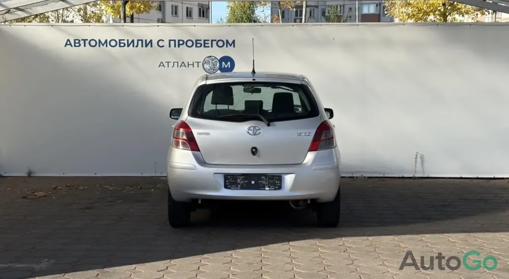  Yaris III (XP130)