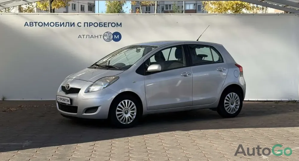  Yaris III (XP130)
