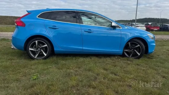 Продажа Volvo V40 II, 2013 г., Минск Минск