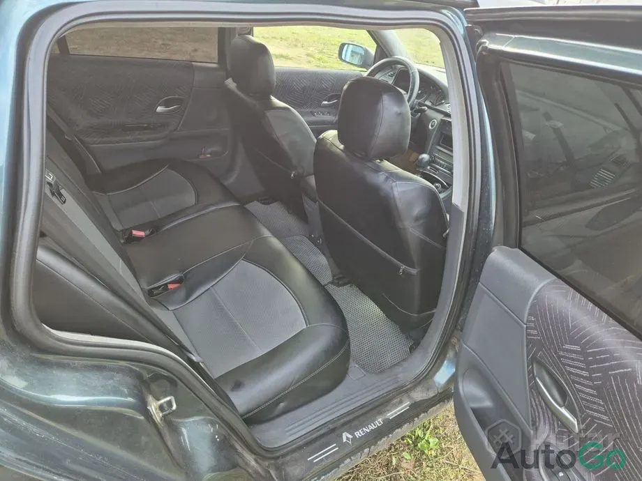 Продажа Renault Laguna II, 2002 г., Столбцы Столбцы - изображение 5