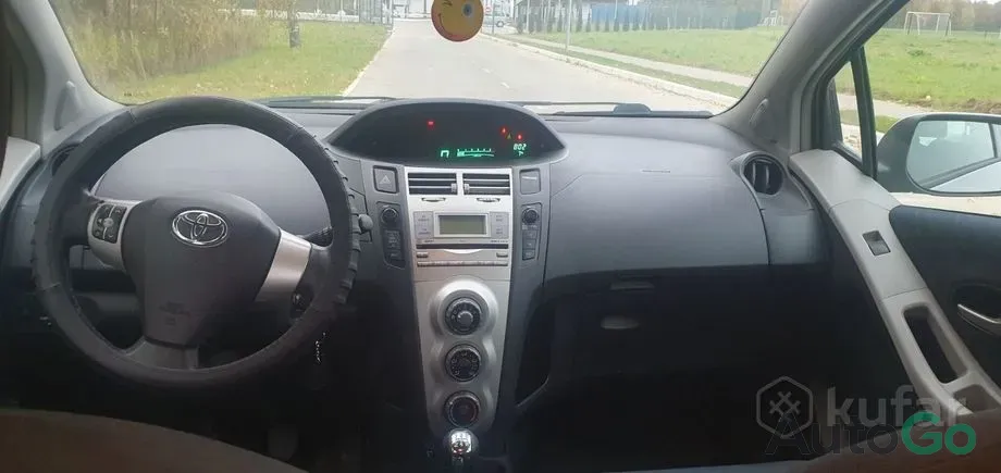  Yaris II