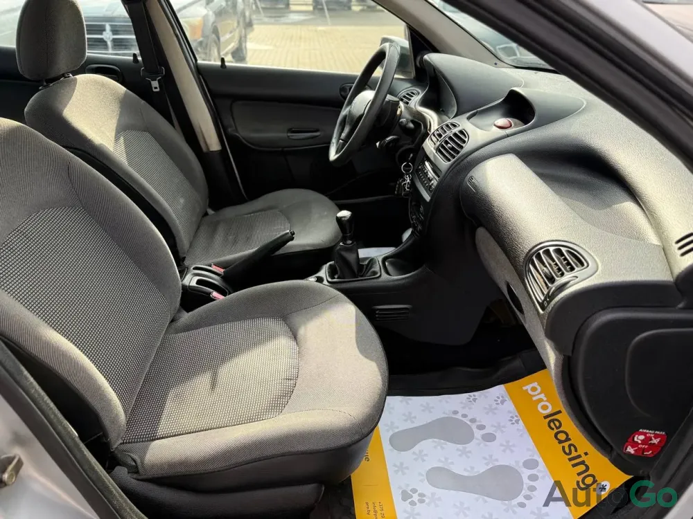 Продажа Peugeot 206 (I) Рестайлинг, 2007 г., Минск Минск - изображение 9