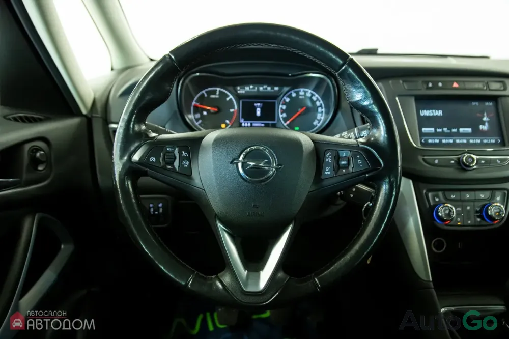  Zafira Tourer C Рестайлинг