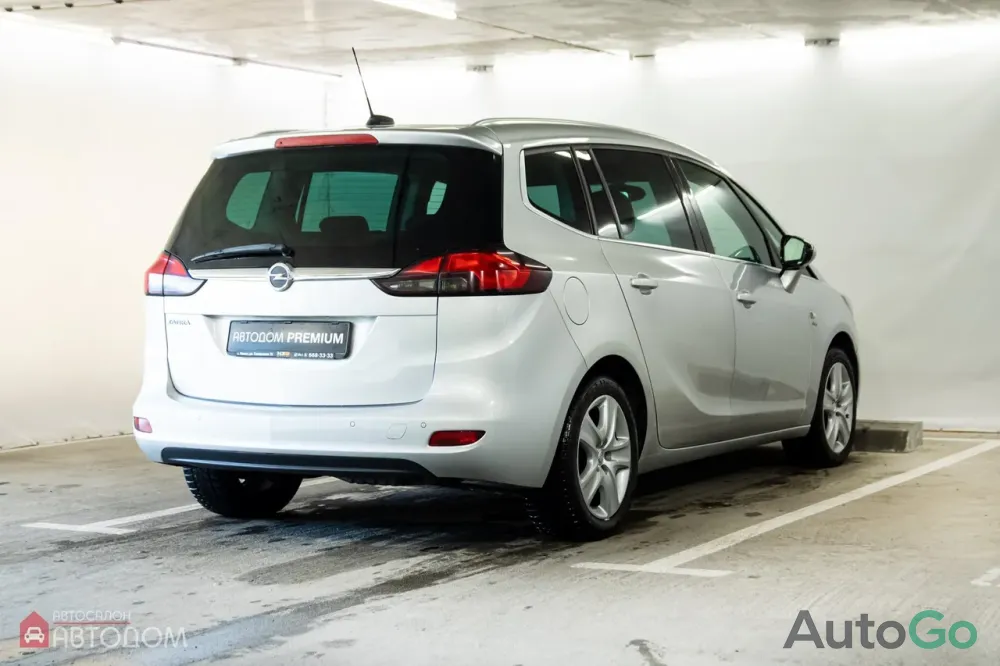  Zafira Tourer C Рестайлинг