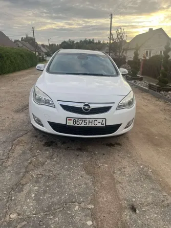 Продажа Opel Astra J, 2010г., Ивье Ивье