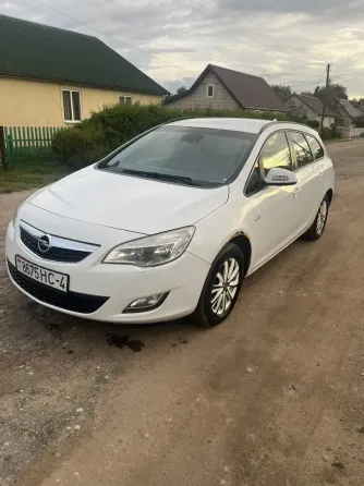 Продажа Opel Astra J, 2010г., Ивье Ивье
