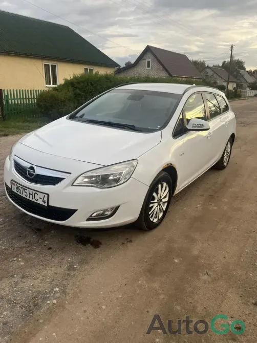  Astra J