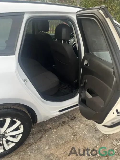 Продажа Opel Astra J, 2010г., Ивье Ивье - изображение 11