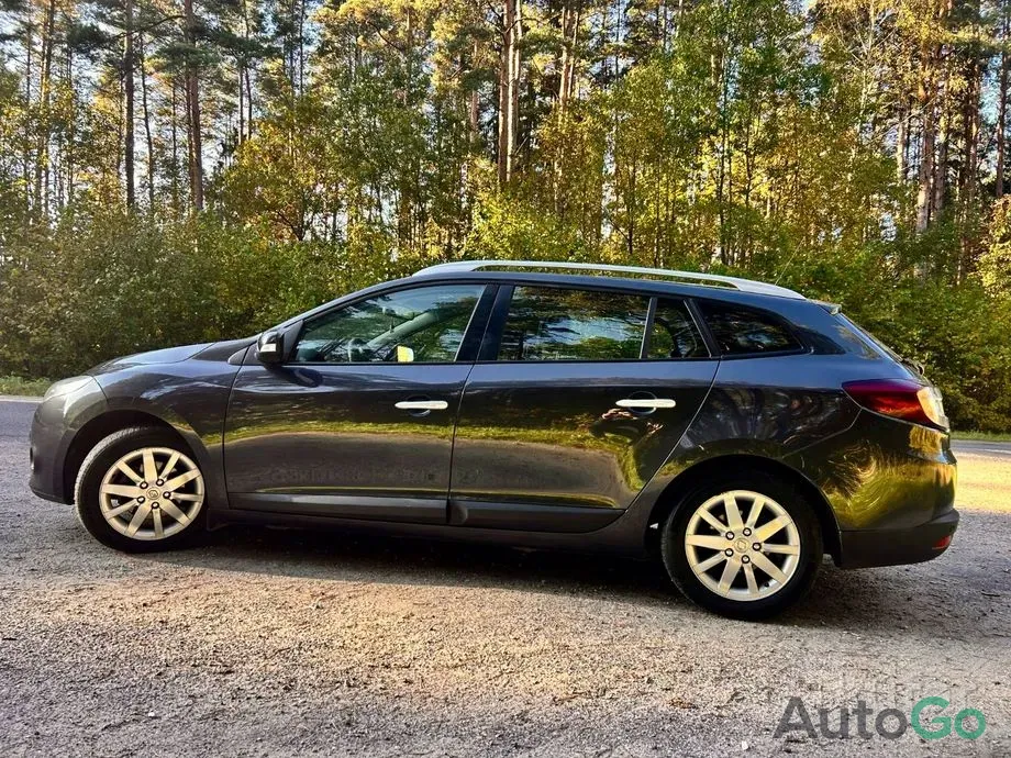 Продажа Renault Megane III, 2010 г., Глубокое Глубокое - изображение 9