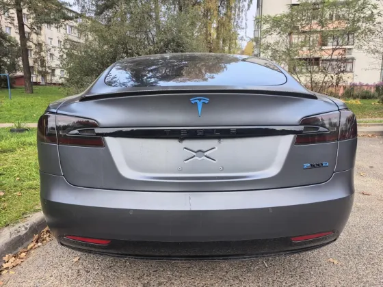 Продажа Tesla Model S (I) Рестайлинг, 2017 г., Минск Минск