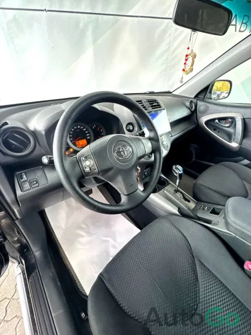  RAV4 III