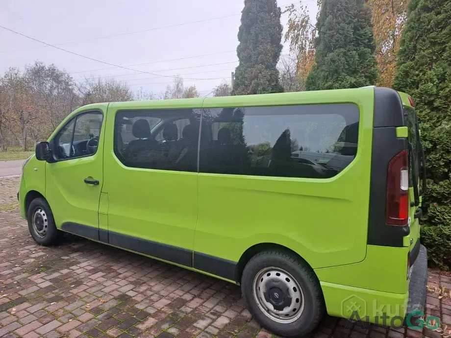  Vivaro B